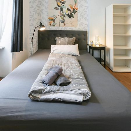 Ferienwohnung Blue Chili 30 - Industrial Chic Im Coolen Wedding - Bis 7 Personen Berlin Exterior foto